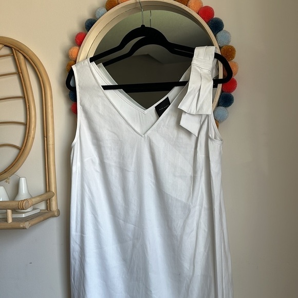 *NWT Alex Marie Elena Linen White Summer Mini Dress with Bow at Shoulder - Picture 2 of 7